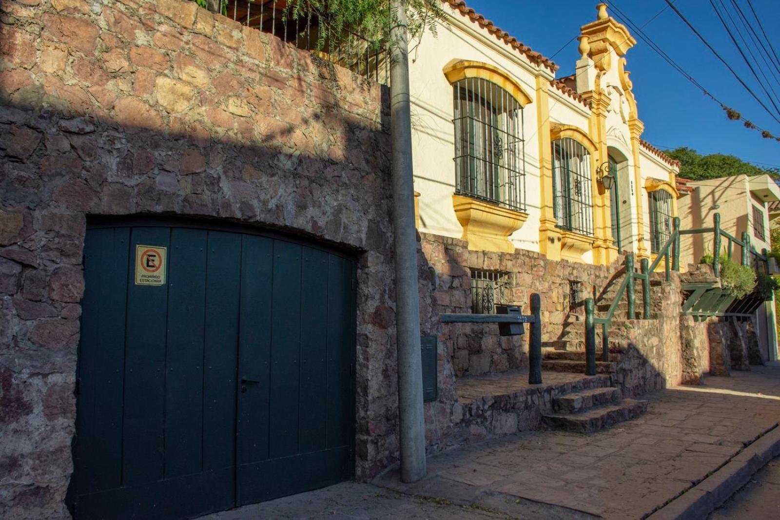 Casona Uruguay Holiday home Salta