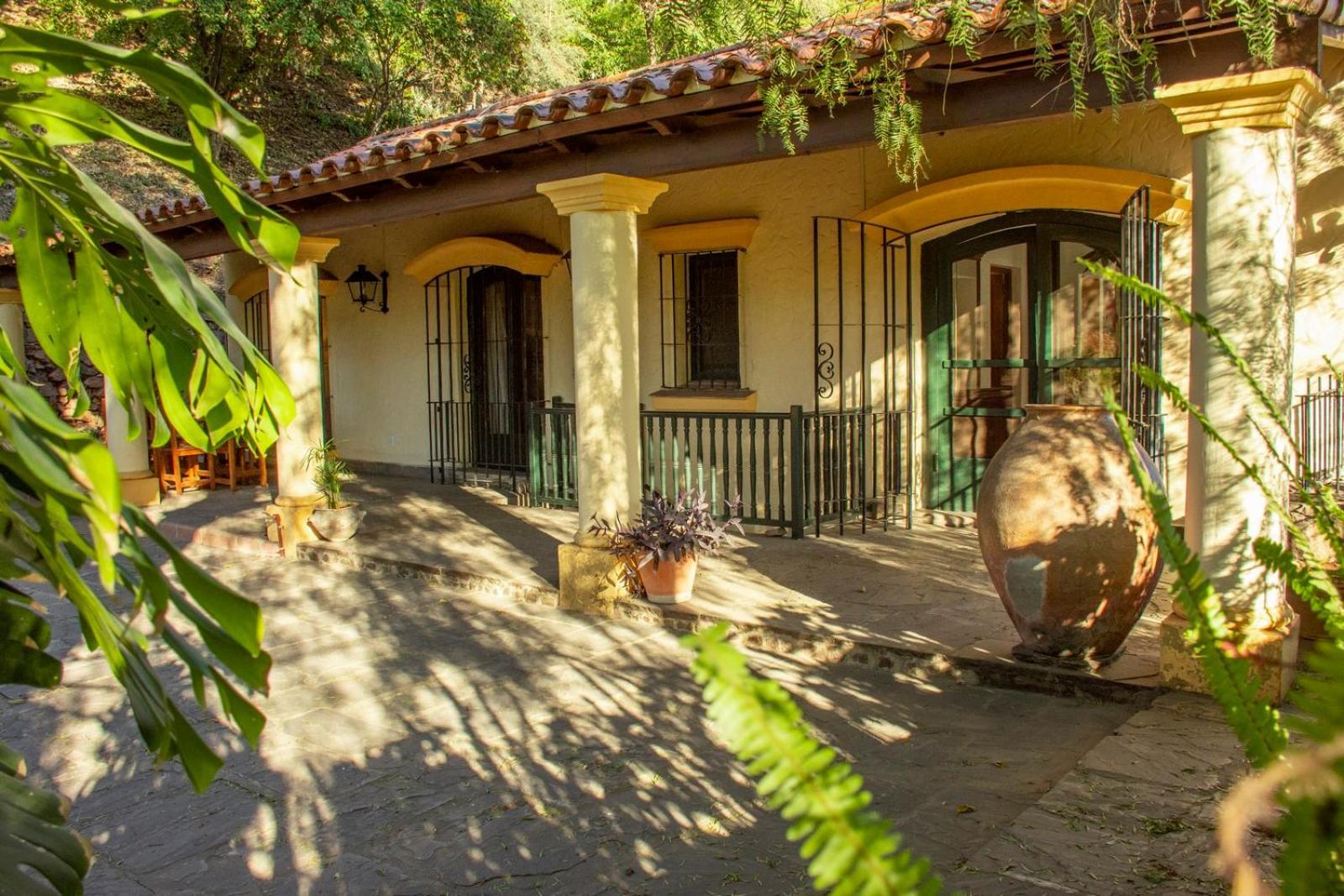 Casona Uruguay Holiday home Salta